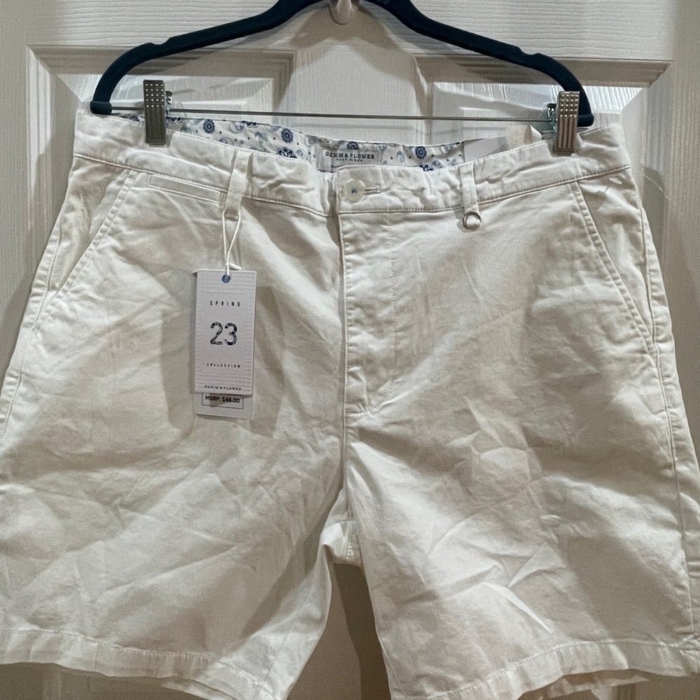 White Men's Shorts